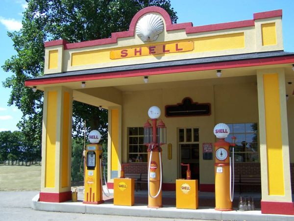 vintage Shell station