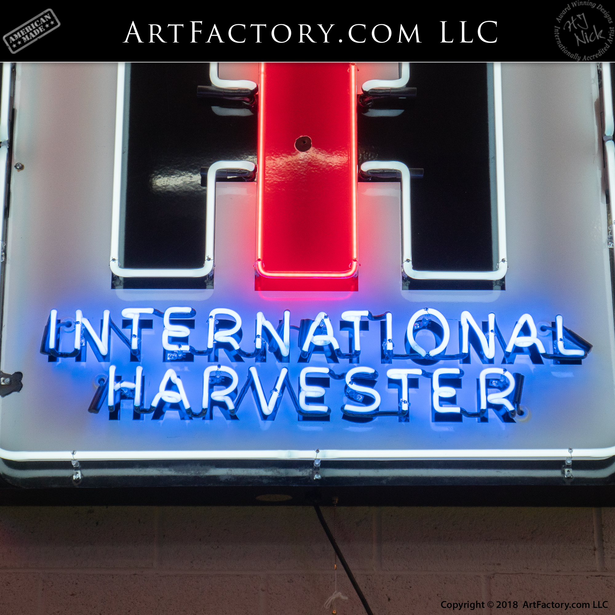 thumbnail interactive-video image 1 of Case IH Farm Tractor Neon Clock Sign - Vintage Barn Wall Lamp Decor For Agriculture Fans 1 of 3