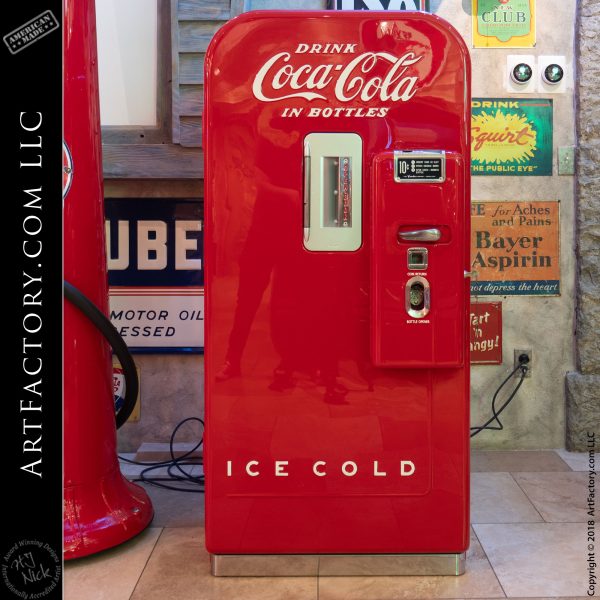 Vintage Coke Machine Retro